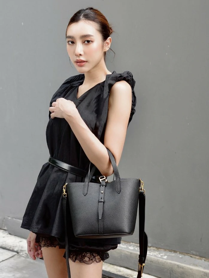 ธันย์ธนิดา สงวนผลไพโรจน์